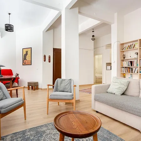 Istanbul'un Tarihi Boelgesi'nde Modern Konforlu * Стамбул