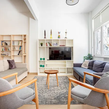 Istanbul'un Tarihi Boelgesi'nde Modern Konforlu Daire *